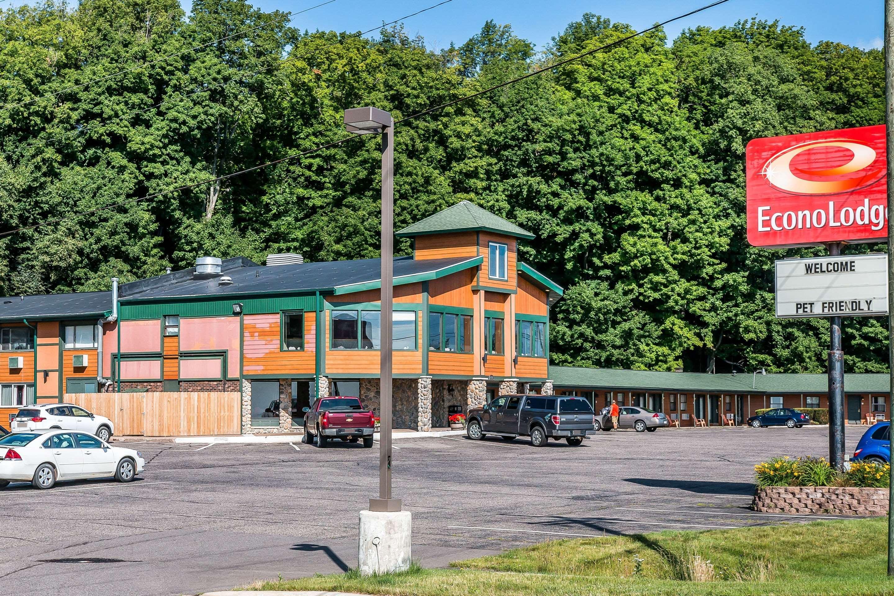 Econo Lodge Lakeview Marquette Kültér fotó